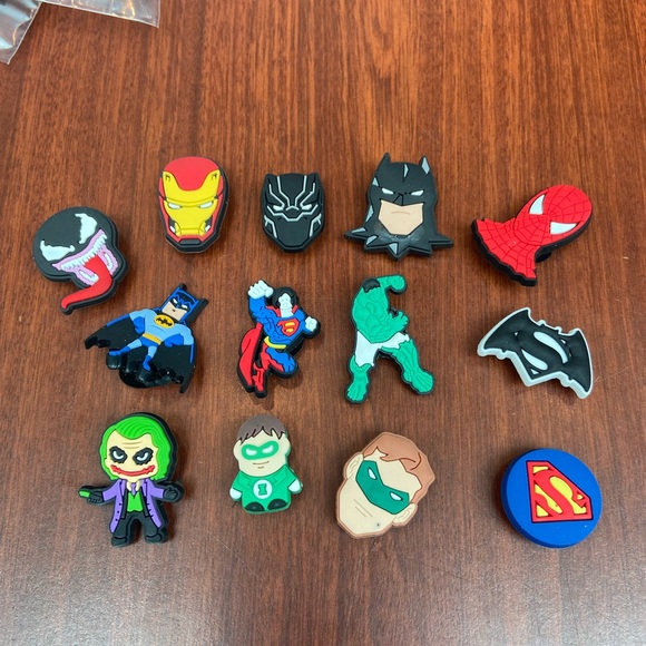 Croc jibbit packages - Picture 3 of 9